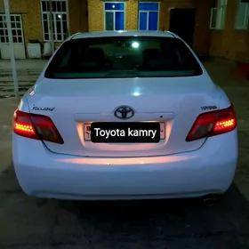 Toyota Camry 2010