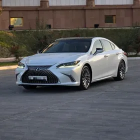 Lexus ES 350 2019