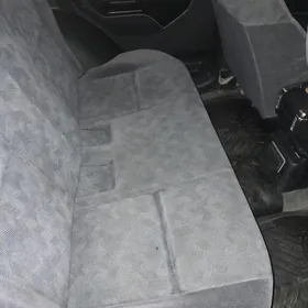 Mitsubishi Pajero 2000