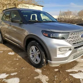 Ford Explorer 2021