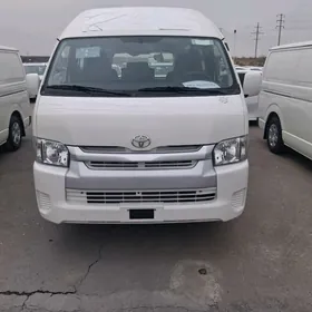 Toyota Hiace 2025