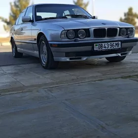 BMW 525 1990