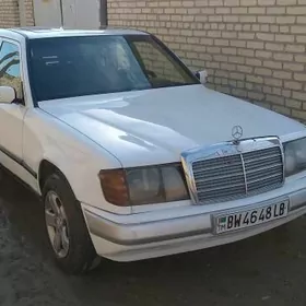 Mercedes-Benz 230E 1987
