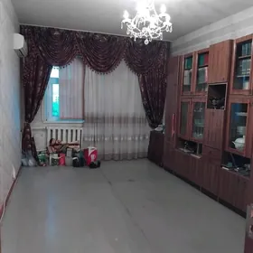 Бай базар 4нжи этаж 3комнат