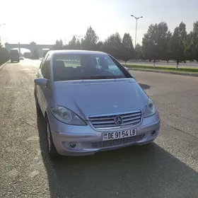 Mercedes-Benz A150 2005