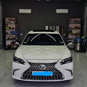 Lexus ES 350 2022