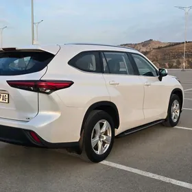 Toyota Highlander 2020