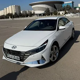 Hyundai Elantra 2022