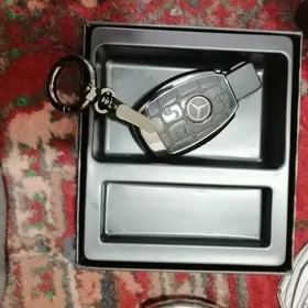 Mercedes açar cehol