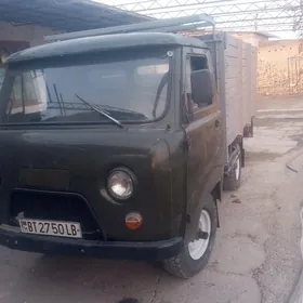 UAZ 452 1990