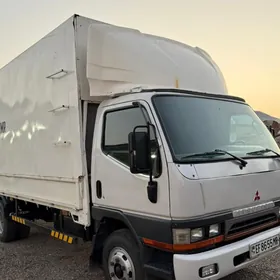 Mitsubishi Canter 2004