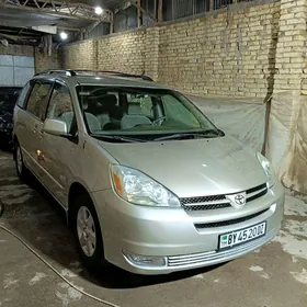 Toyota Sienna 2005