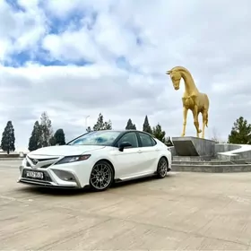 Toyota Camry 2023