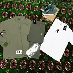 UQ On Cloud Sportiwka