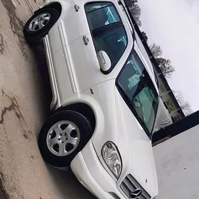 Mercedes-Benz ML350 2002