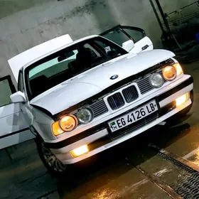BMW 525 1990