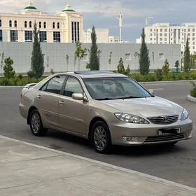 Toyota Camry 2004