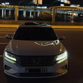 Volkswagen Passat 2021