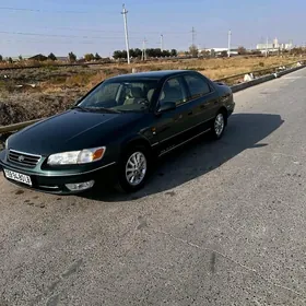 Toyota Camry 2001