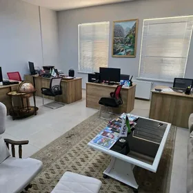 Ofis yubileyniy 1 gat 50 m2