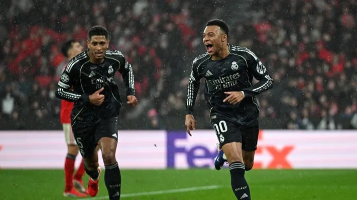 Mbappe ÇL-de Ronaldunyň rekordyny täzeledi, Lewandowski Messiniň üstünligini gaýtalady