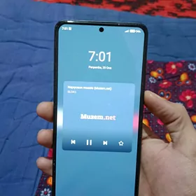 Redmi note 13 8/256 ram 8+8