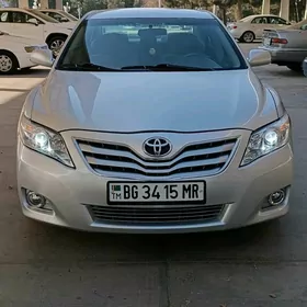 Toyota Camry 2010