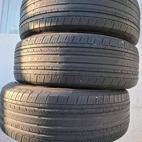 Колёса  215/65/17 GOODEAR