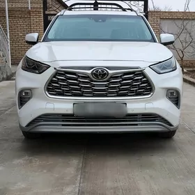 Toyota Highlander 2020