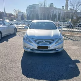 Hyundai Sonata 2011