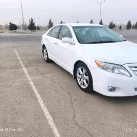 Toyota Camry 2010