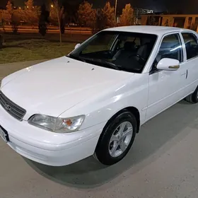 Toyota Corona 1999