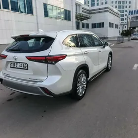 Toyota Highlander 2020