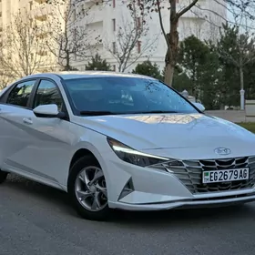 Hyundai Elantra 2021