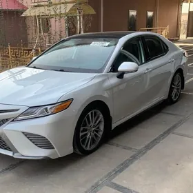 Toyota Camry 2020