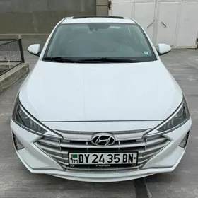Hyundai Elantra 2020
