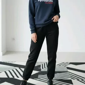 спортивный костюм и красовки