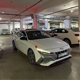 Hyundai Elantra 2022