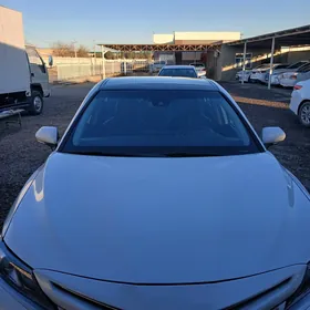 Toyota Camry 2022
