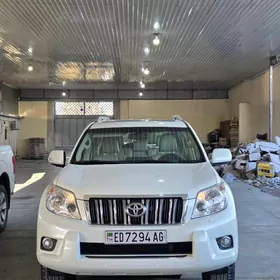 Toyota Land Cruiser Prado 2010