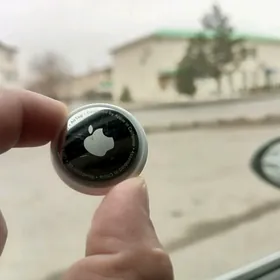 Air Tag Apple Designed