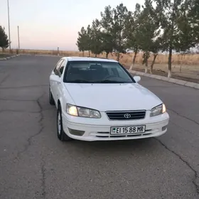 Toyota Camry 2000