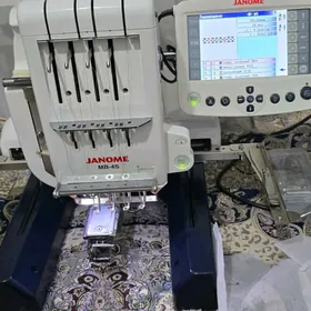 4 in̈n̈e MB4S janome