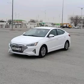 Hyundai Elantra 2020