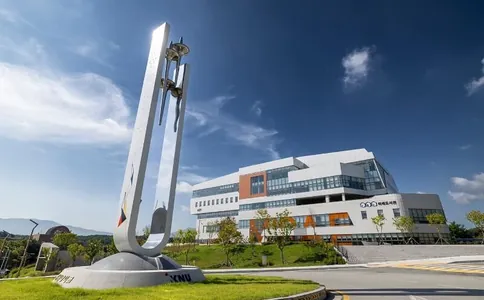 Türkmen talyplary Seulda we Çhunçhonda «Feel Korea! with KNU» maksatnamasyna gatnaşýar