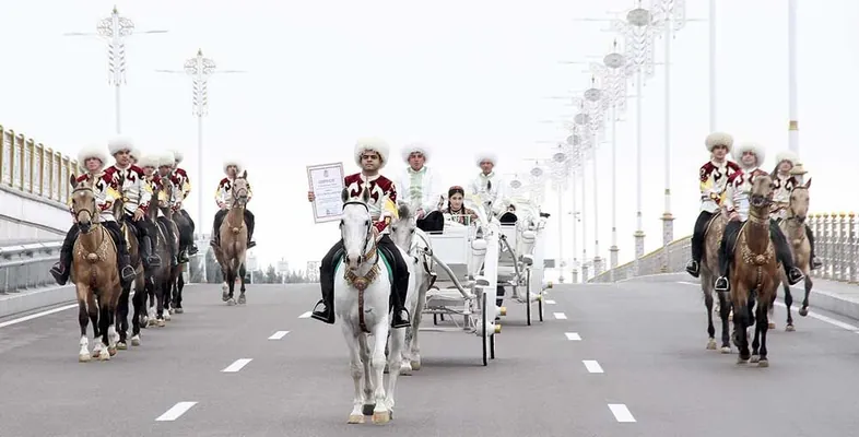 В городе Аркадаг отметили очередной успех группы «Galkynyş» на международной арене