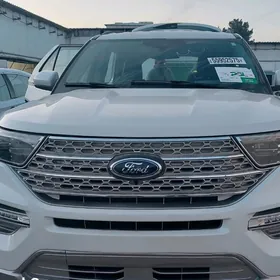 Ford Explorer 2023