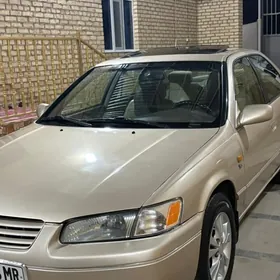Toyota Camry 1998