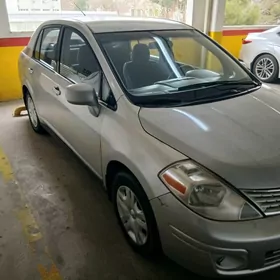 Nissan Versa 2010