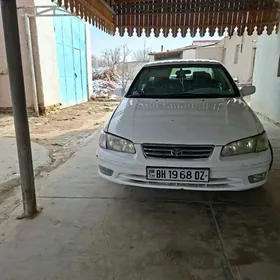 Toyota Camry 1999